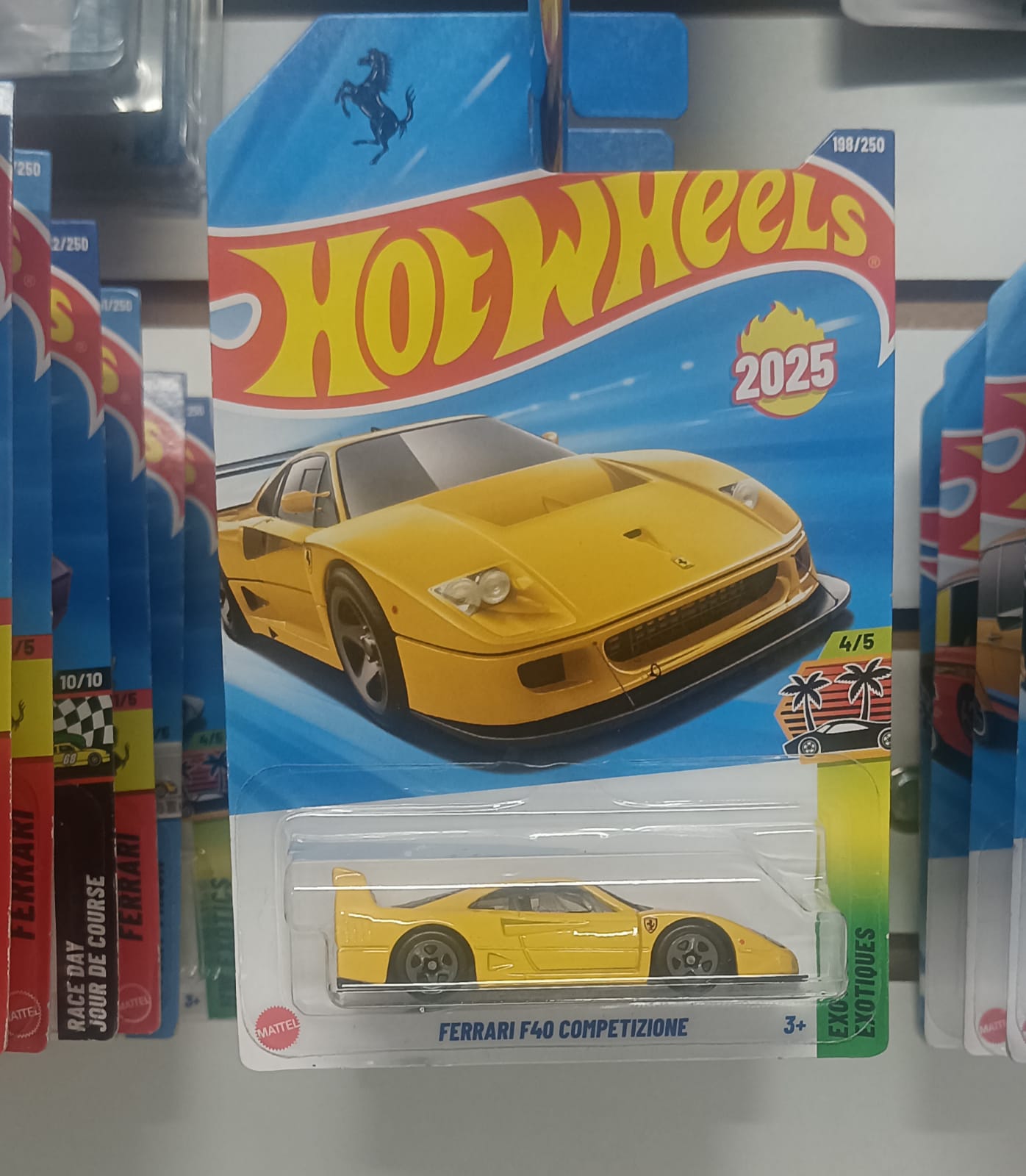 Ferrari F40 Competizione Amarillo
